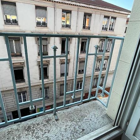 Appartement Renove Proche Du Parc De La Tete D'Or Villeurbanne Luaran gambar