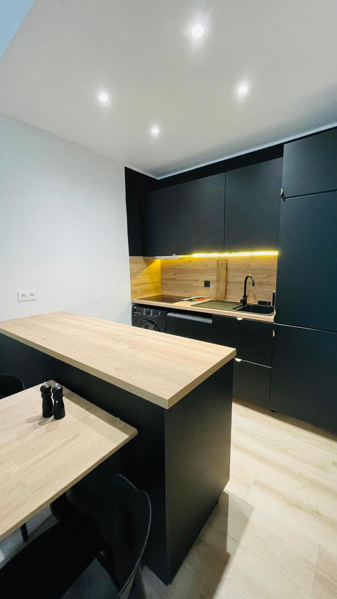 Appartement Renove Proche Du Parc De La Tete D'Or Villeurbanne Luaran gambar